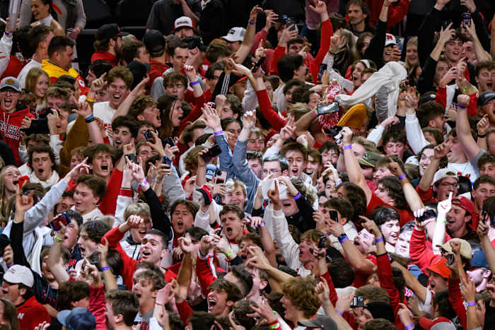 14_MBBvsWisconsin0201